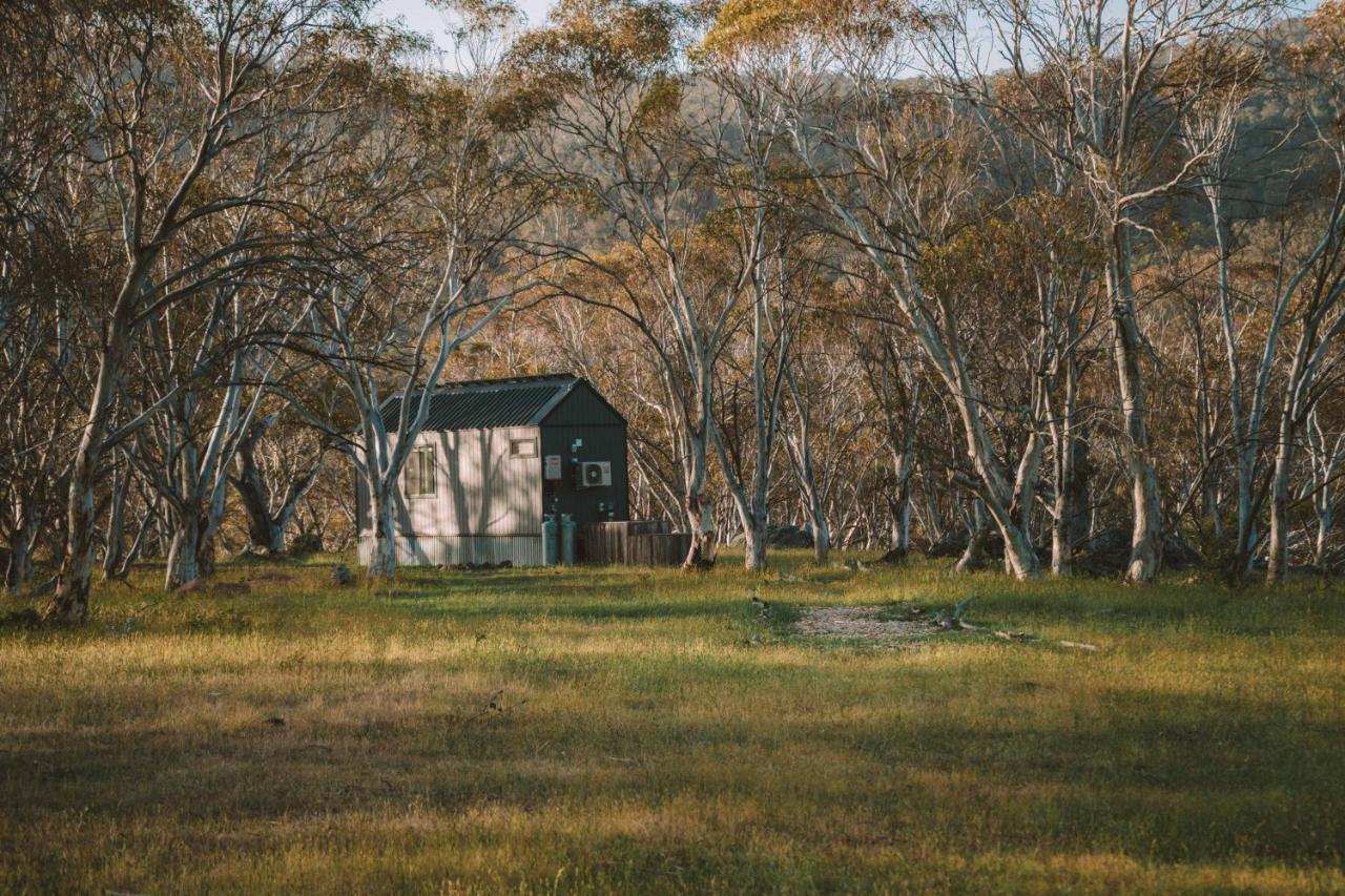 Big Yard Escapes - Two Off-Grid Tiny Houses On The Mowamba River Джиндабайн Экстерьер фото